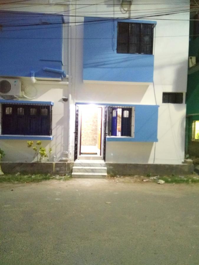 Kollolini Kolkata Bed and Breakfast Buitenkant foto